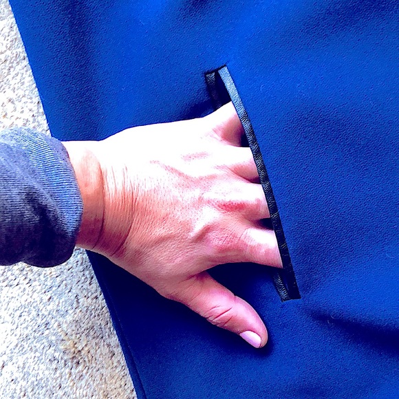 Dress - Picture 3 of 7